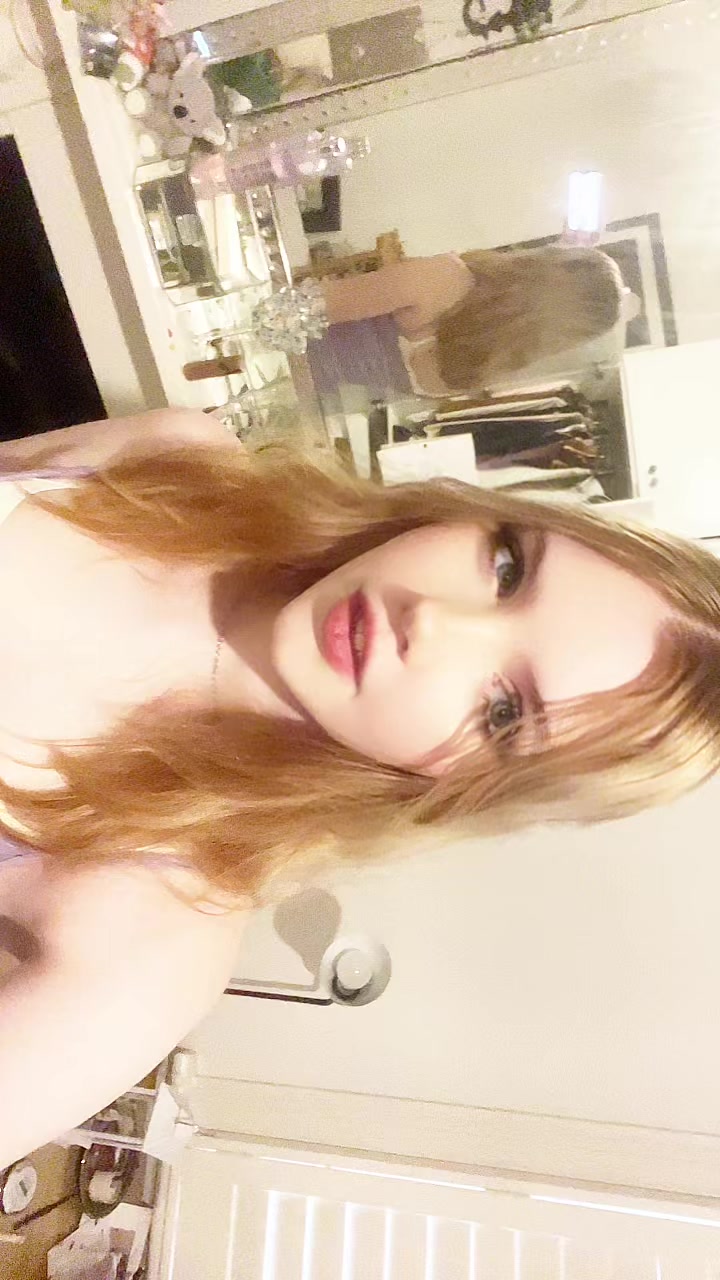 @Willowww