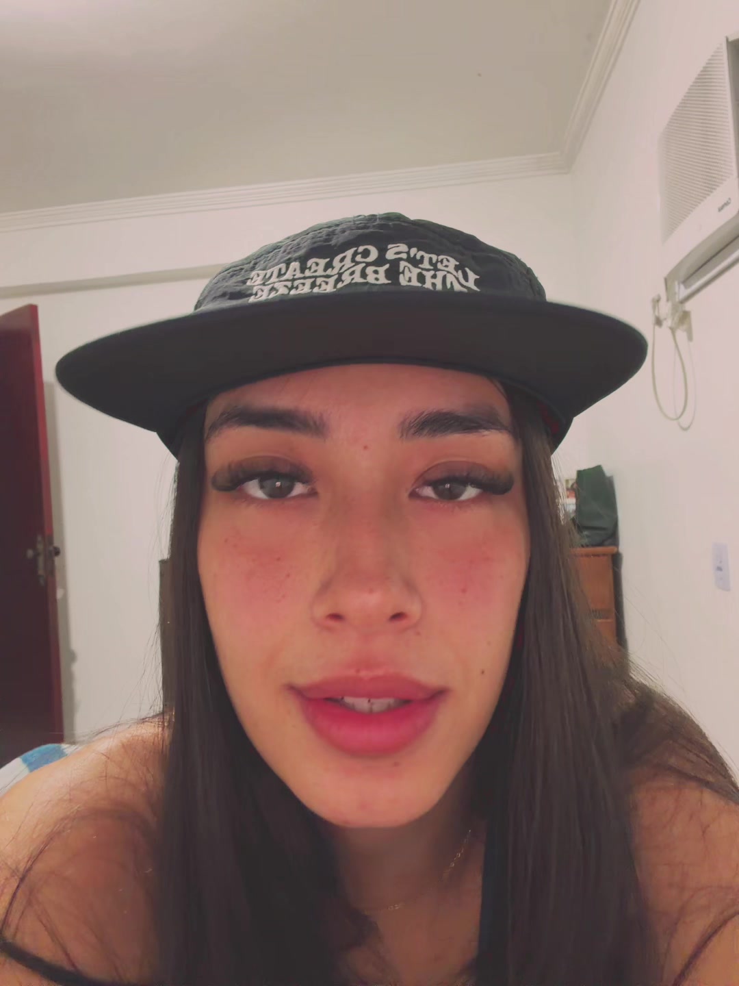 @Thaina Santos 𓆉