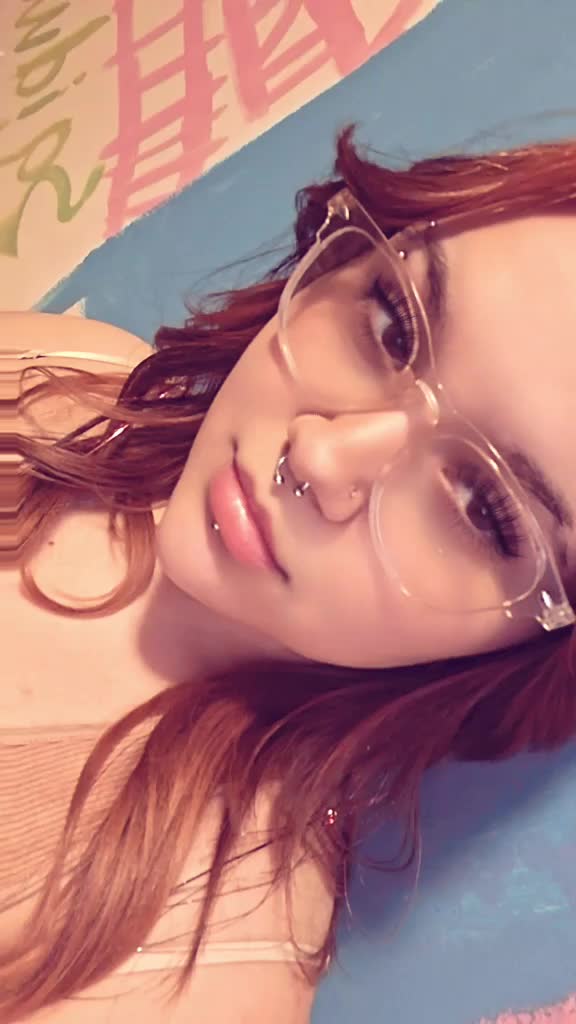 @Lilith_fox13