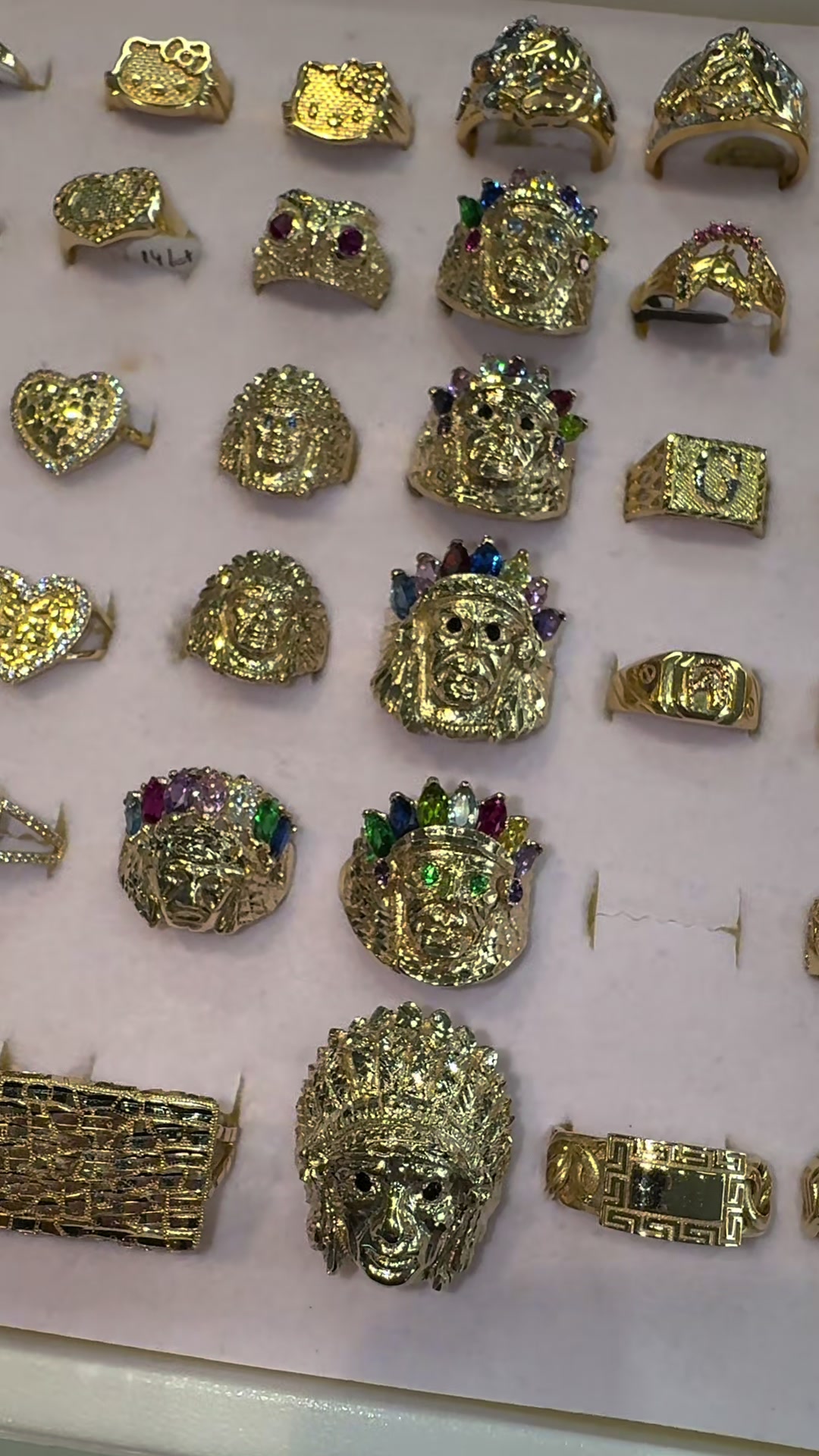 @Tito&rsquo;s Jewelry