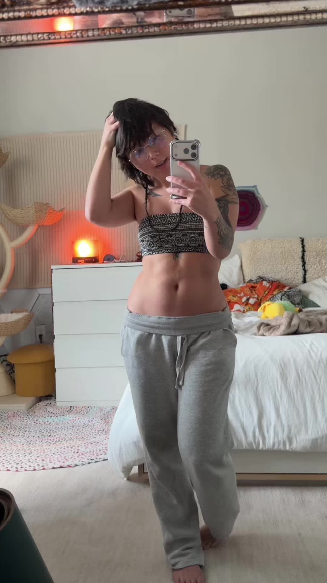 @payaxx🖤