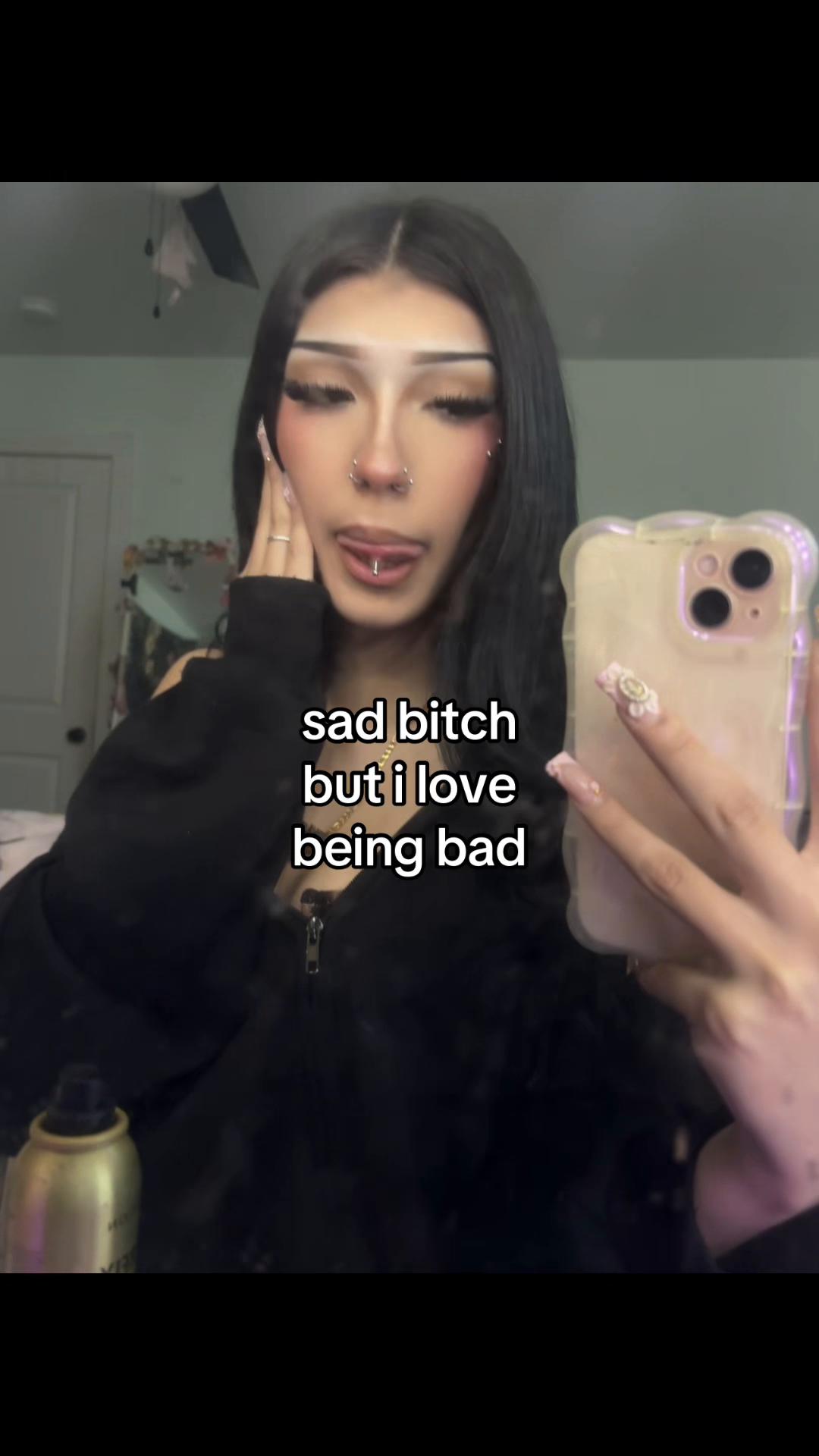 @⋆༺𓆩☠︎︎𓆪༻⋆