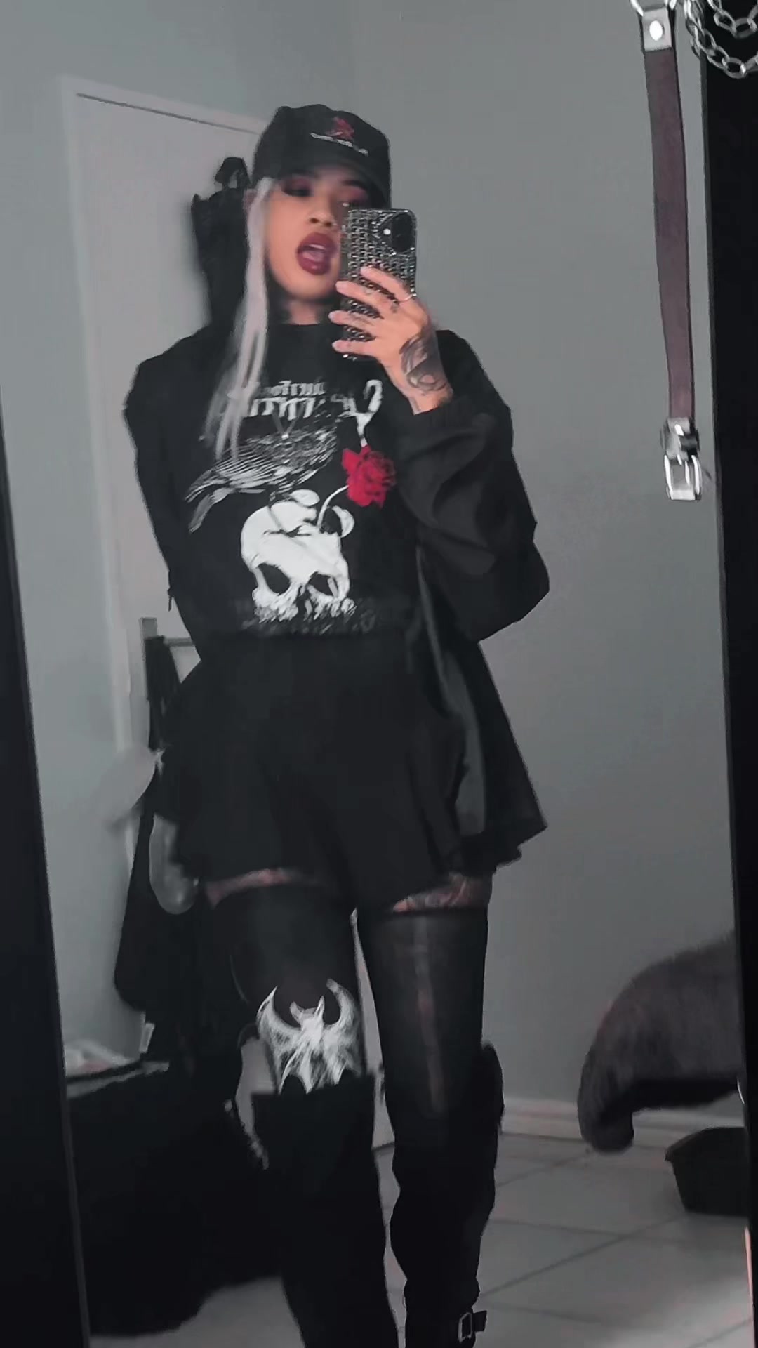 @__SatansNiece__