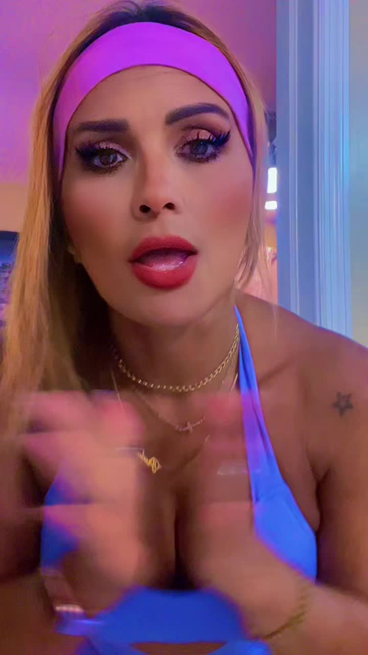 @Piedad  la  Diva