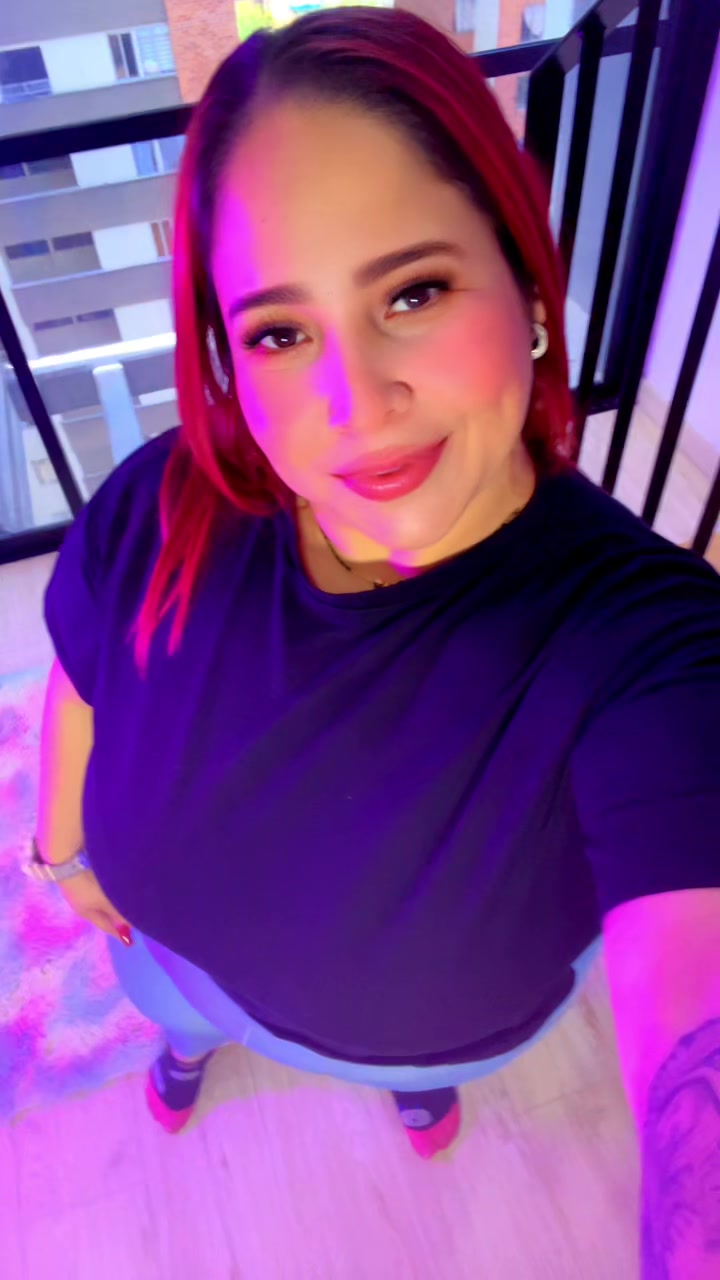 @lolapopvibes