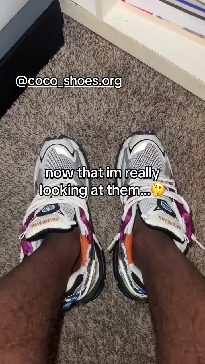 @⃟