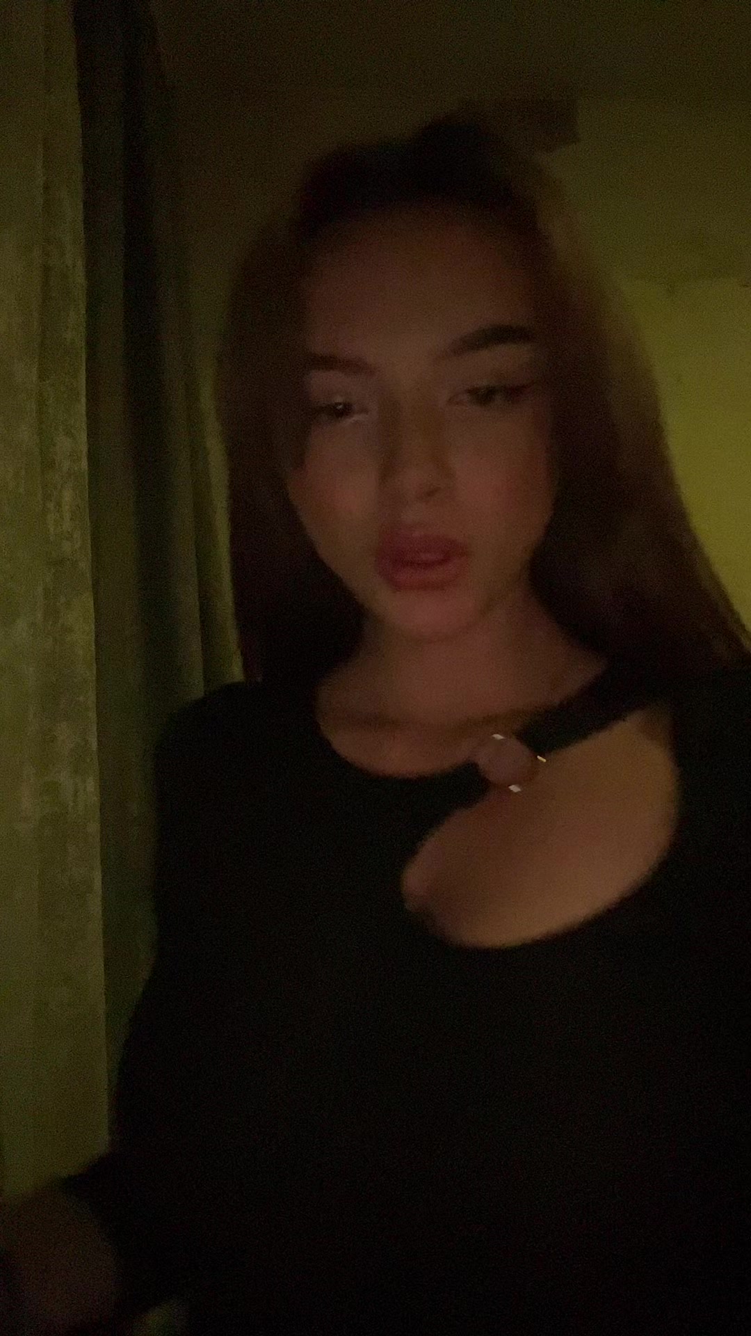 @айза