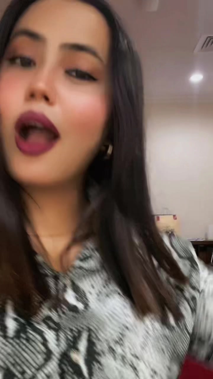 @✨a.deepti🦋💫