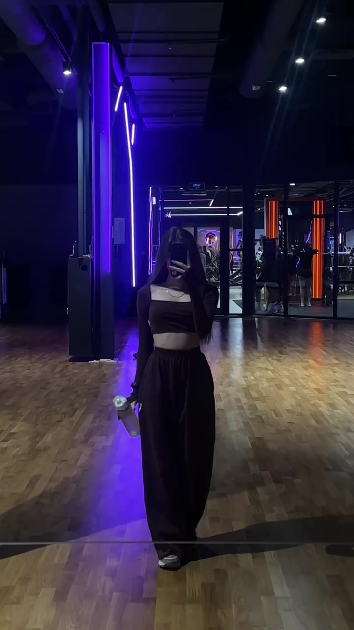 @𝓜𝓮𝓶𝓶𝓮𝓭𝓸𝓿𝓪
