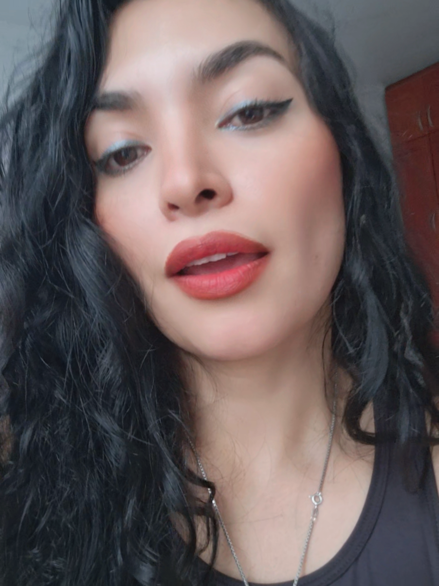 @Ana Cecibel González
