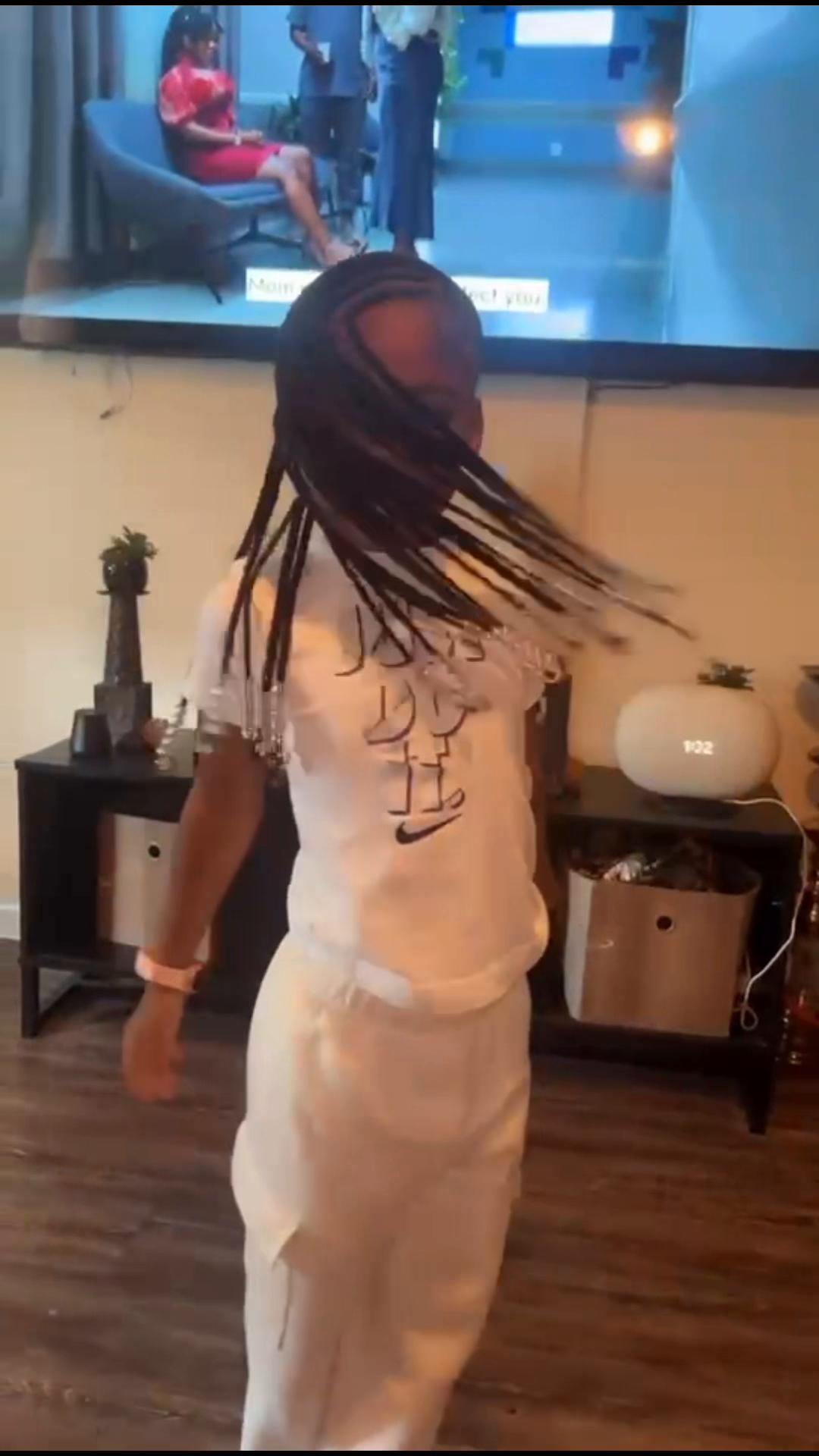 @hotchie_305