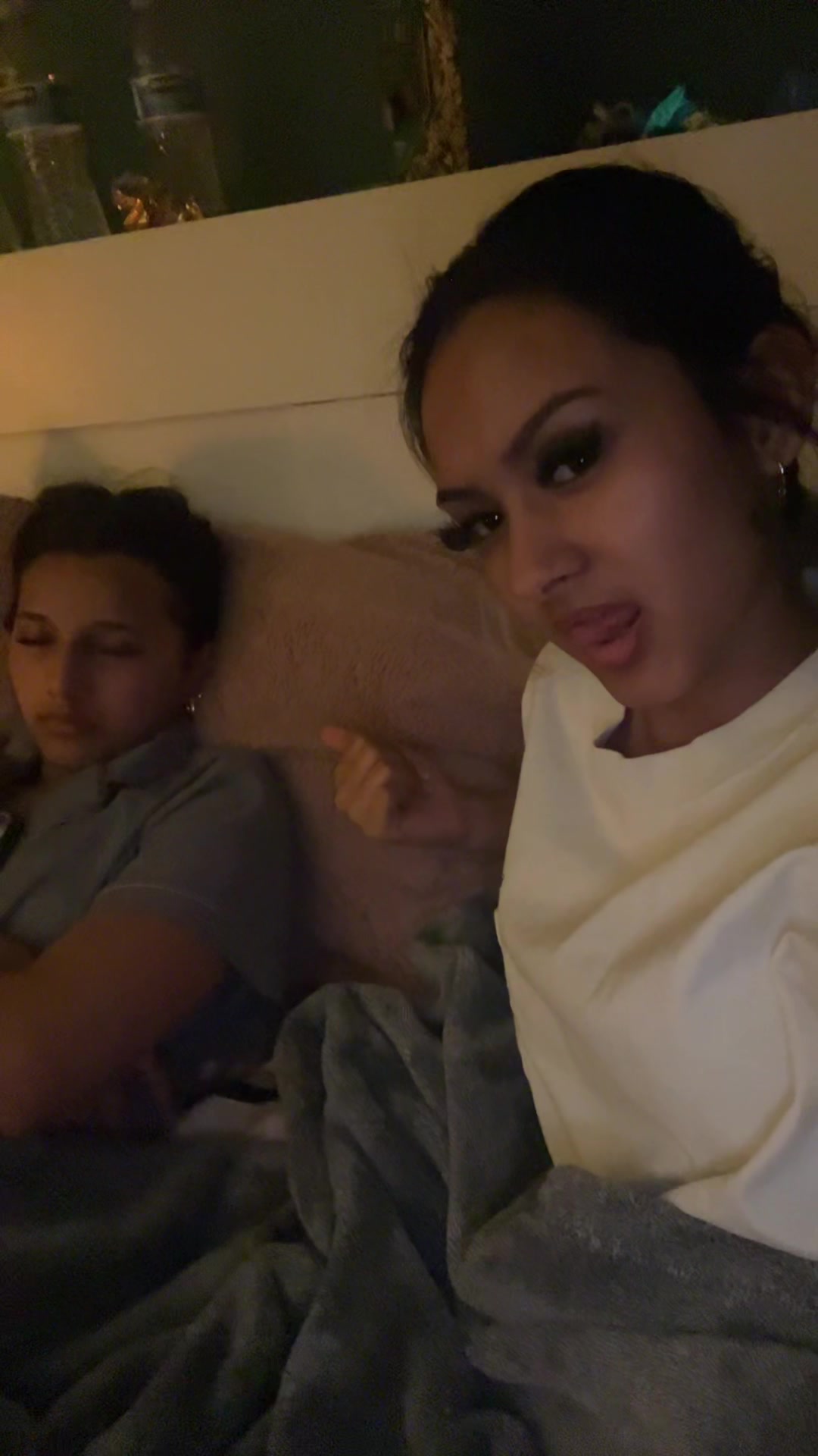 @g