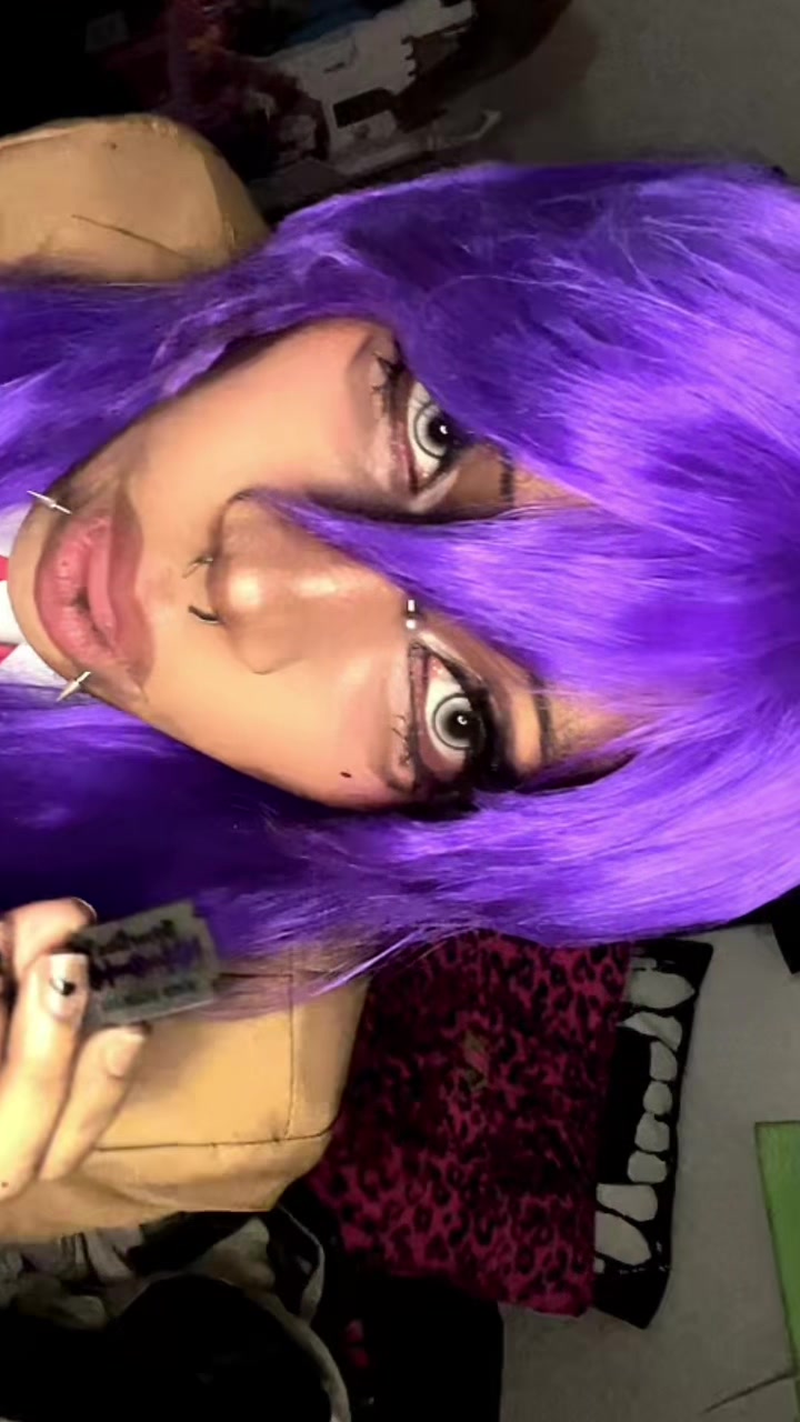@𒉭 UrRottingVictim 𒉭