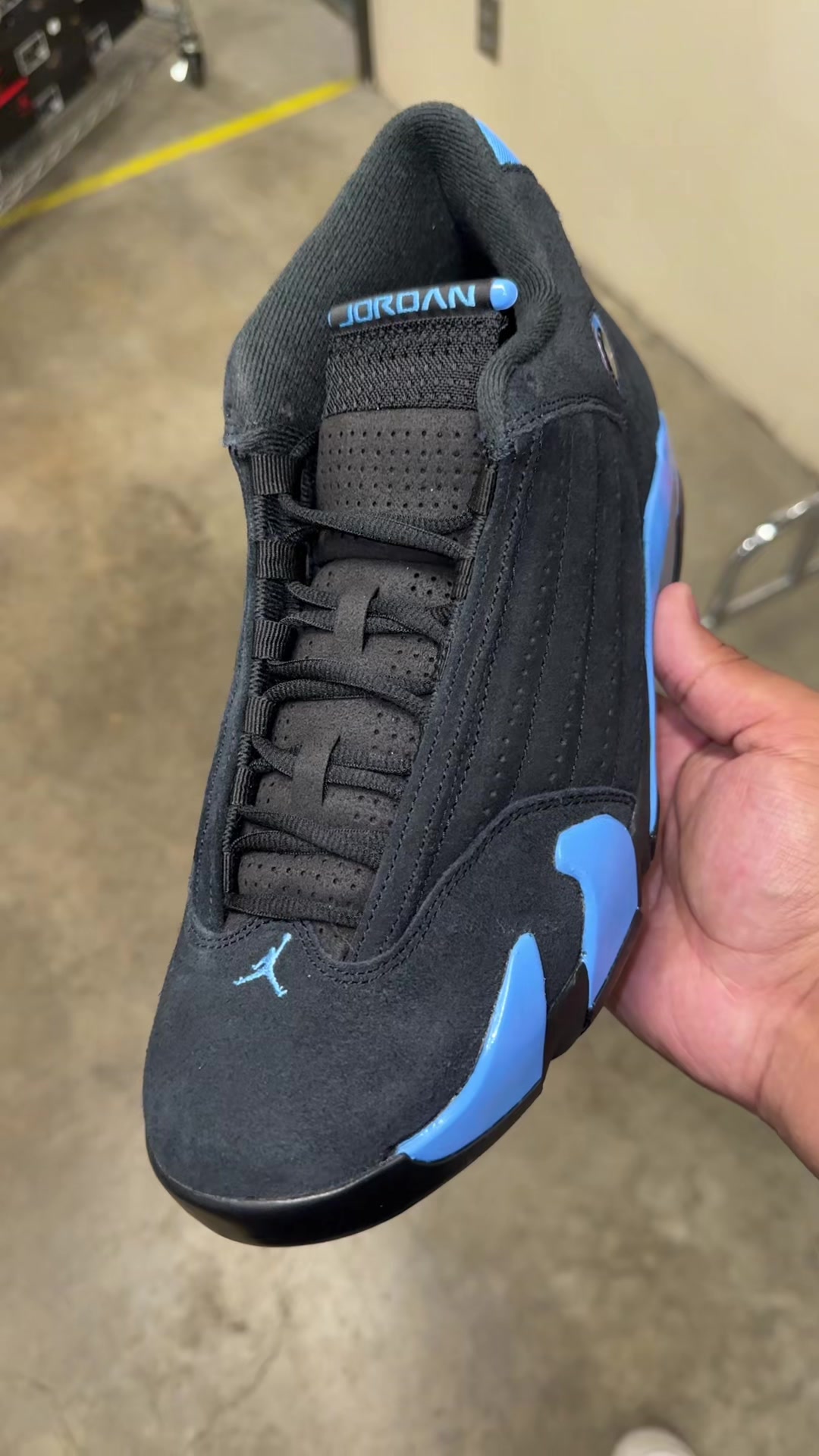 @Trending Sneakers
