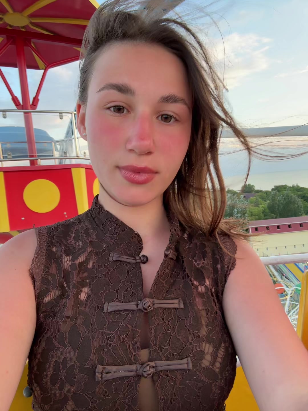 @𝐯𝐢𝐯𝐢