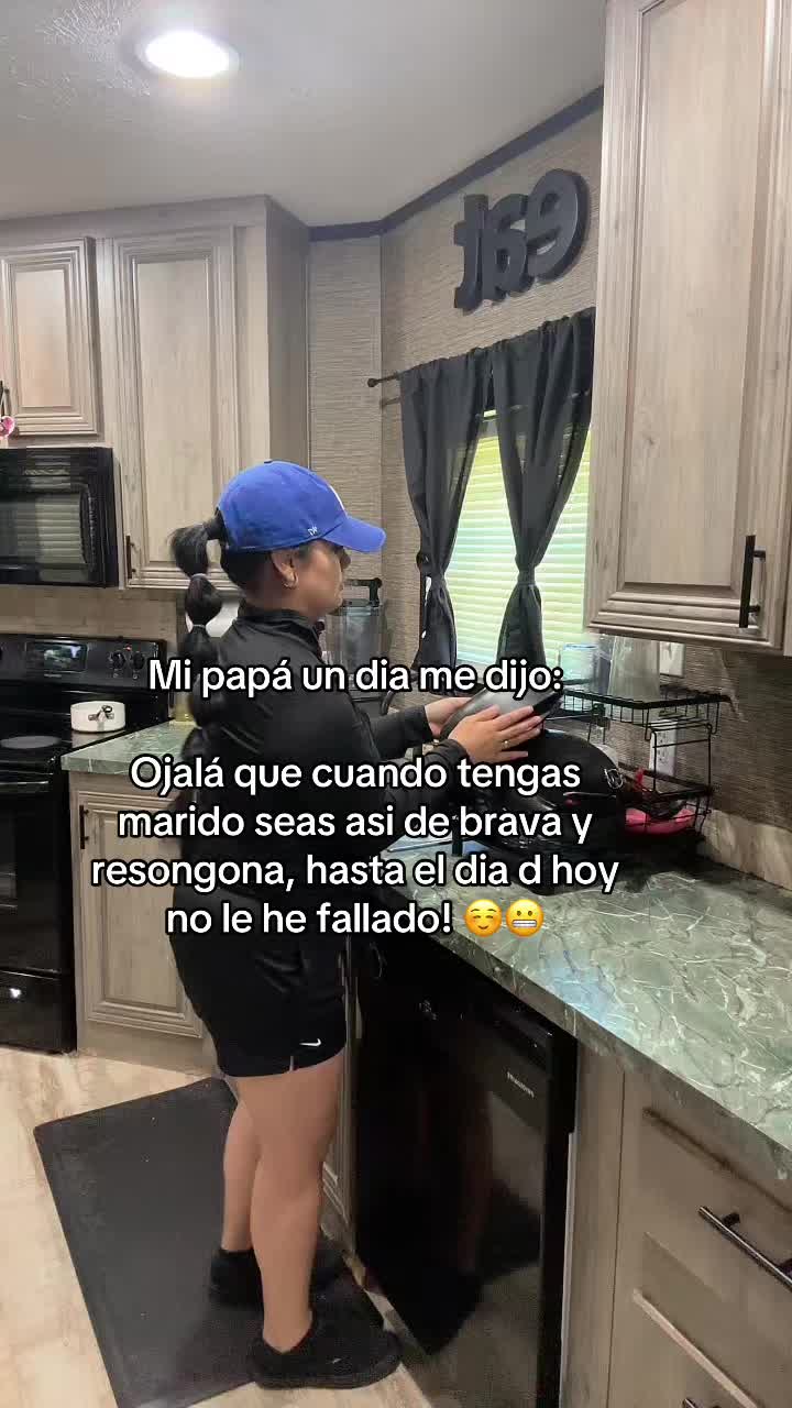 @Clau Perez🦋🥀✨