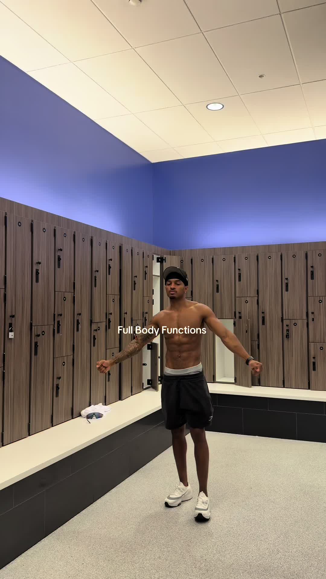 @Avii.