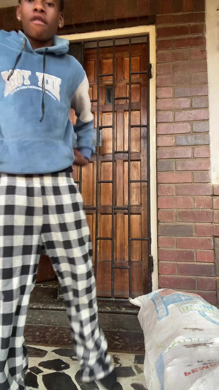@Nkhosi_