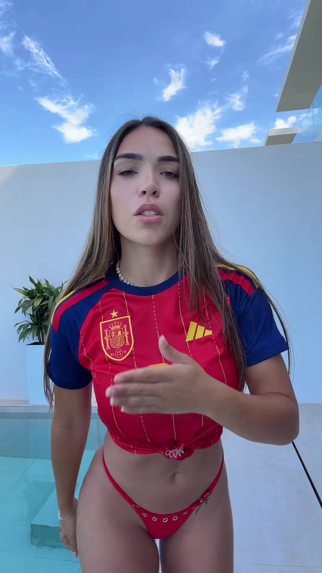 @carlaaaish