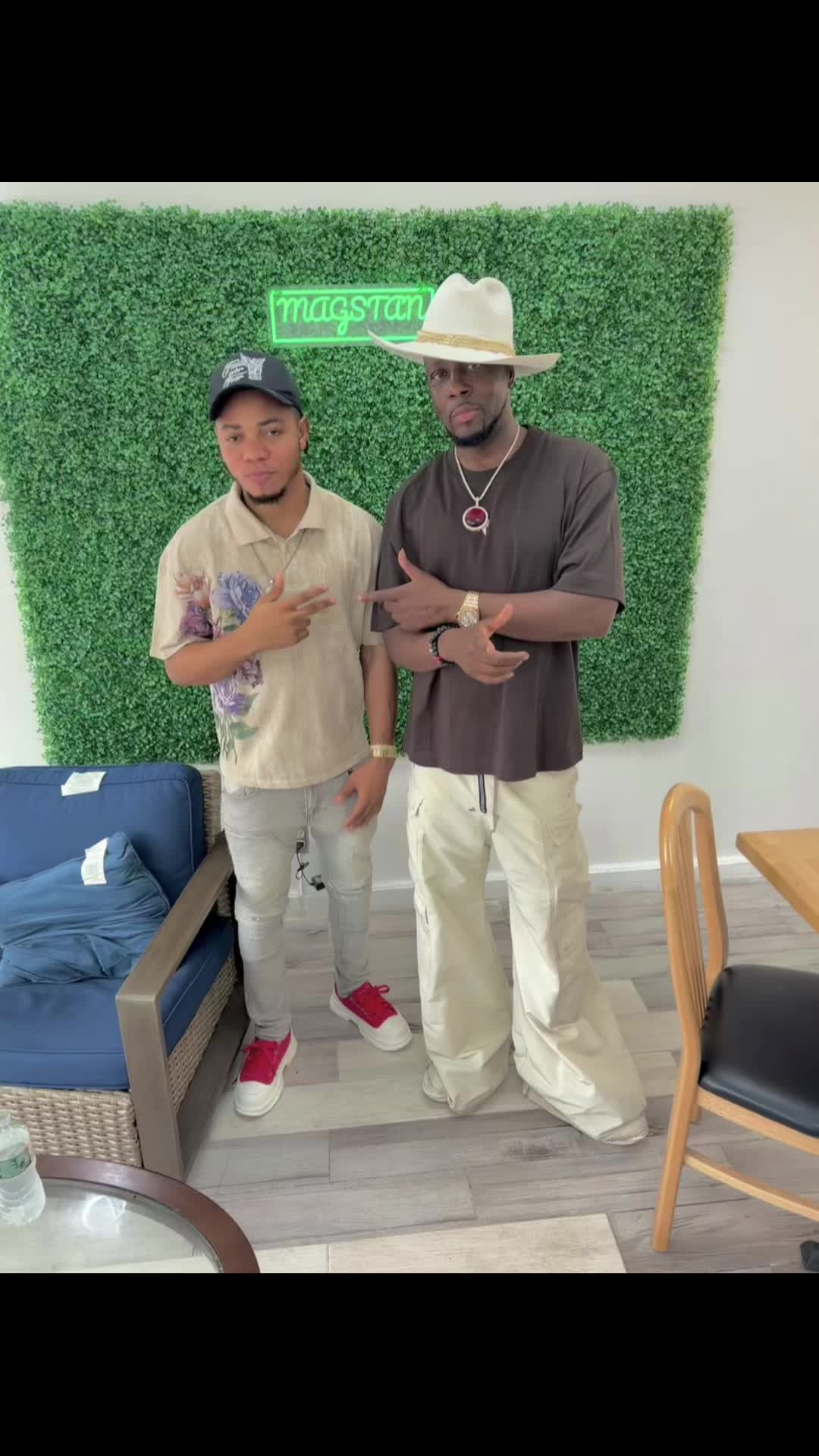 @Olitoohit zanmi wyclefjean 💵