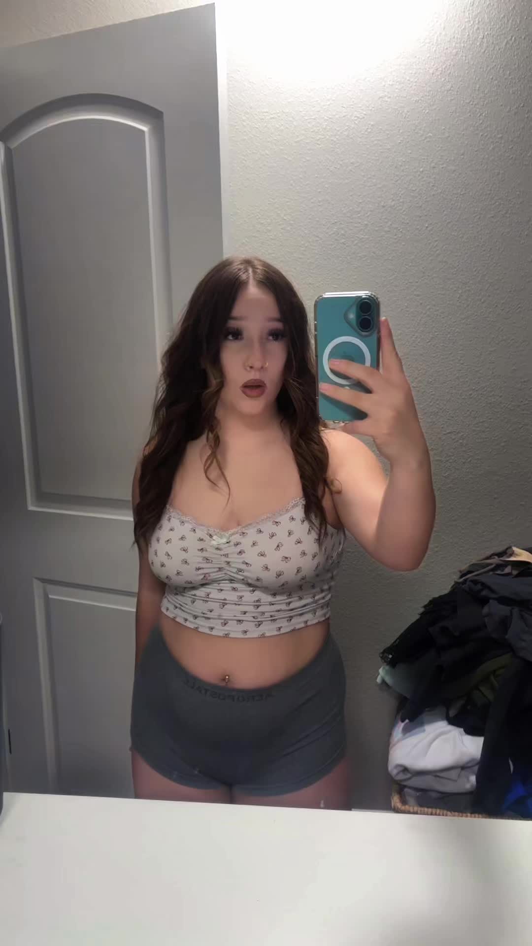 @Alayna