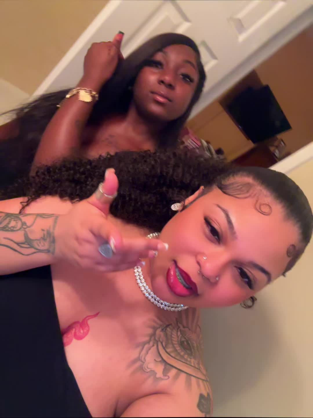 @theonlyparisnicole_
