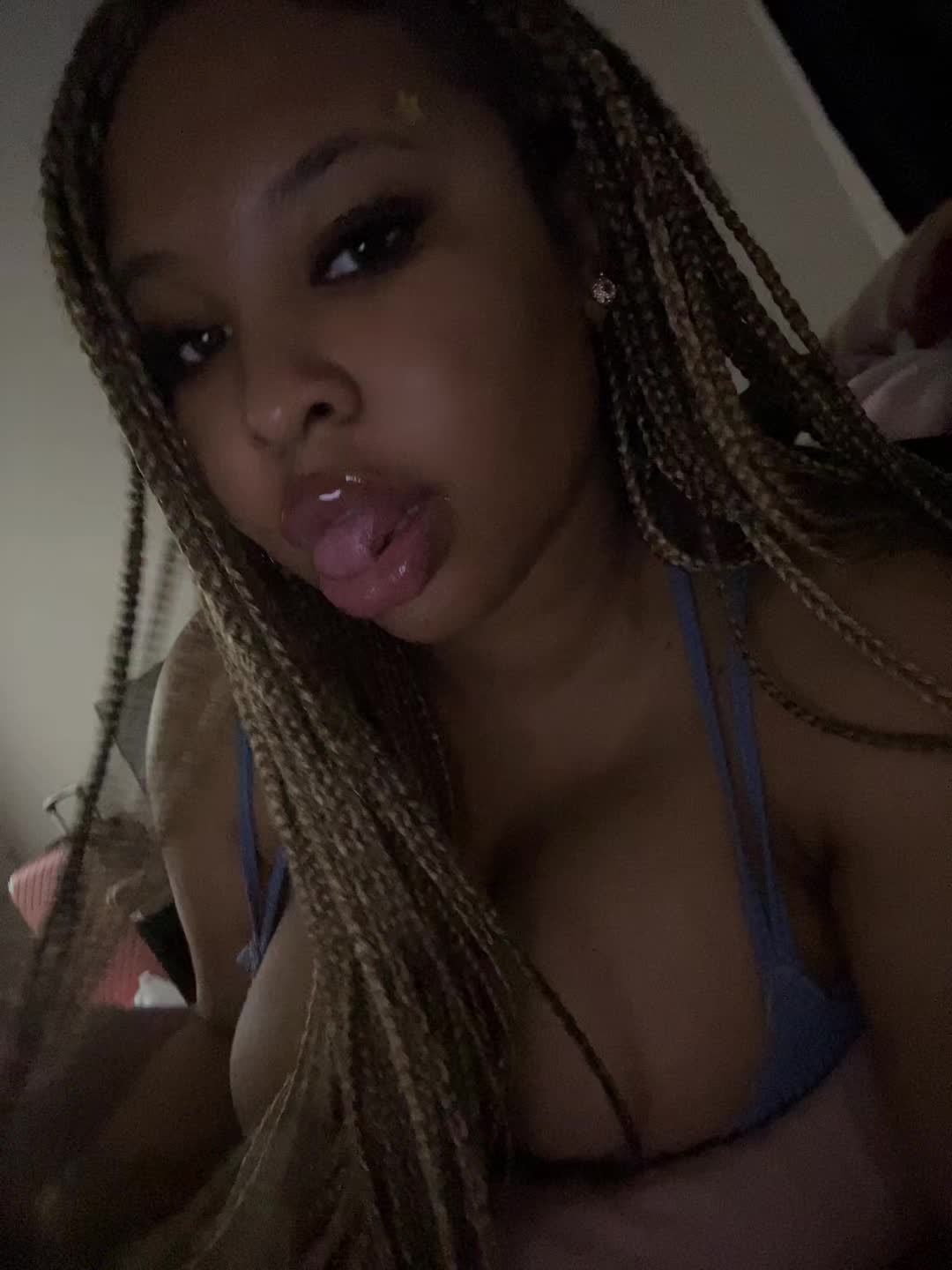 @Rae