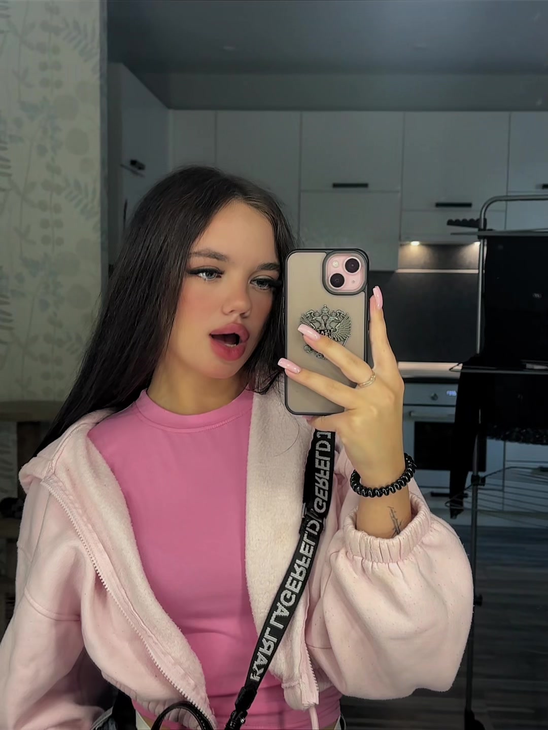 @Liza_eeeeeeee