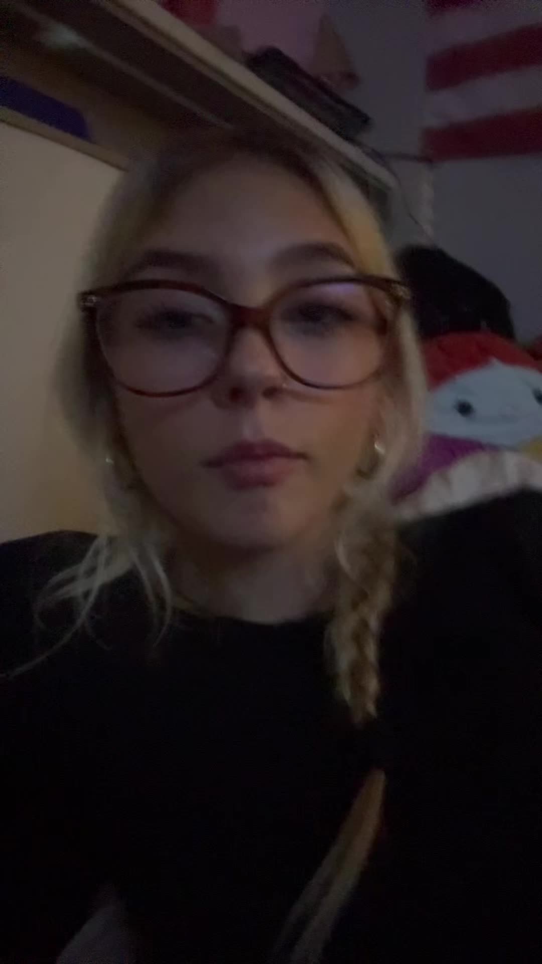@bella