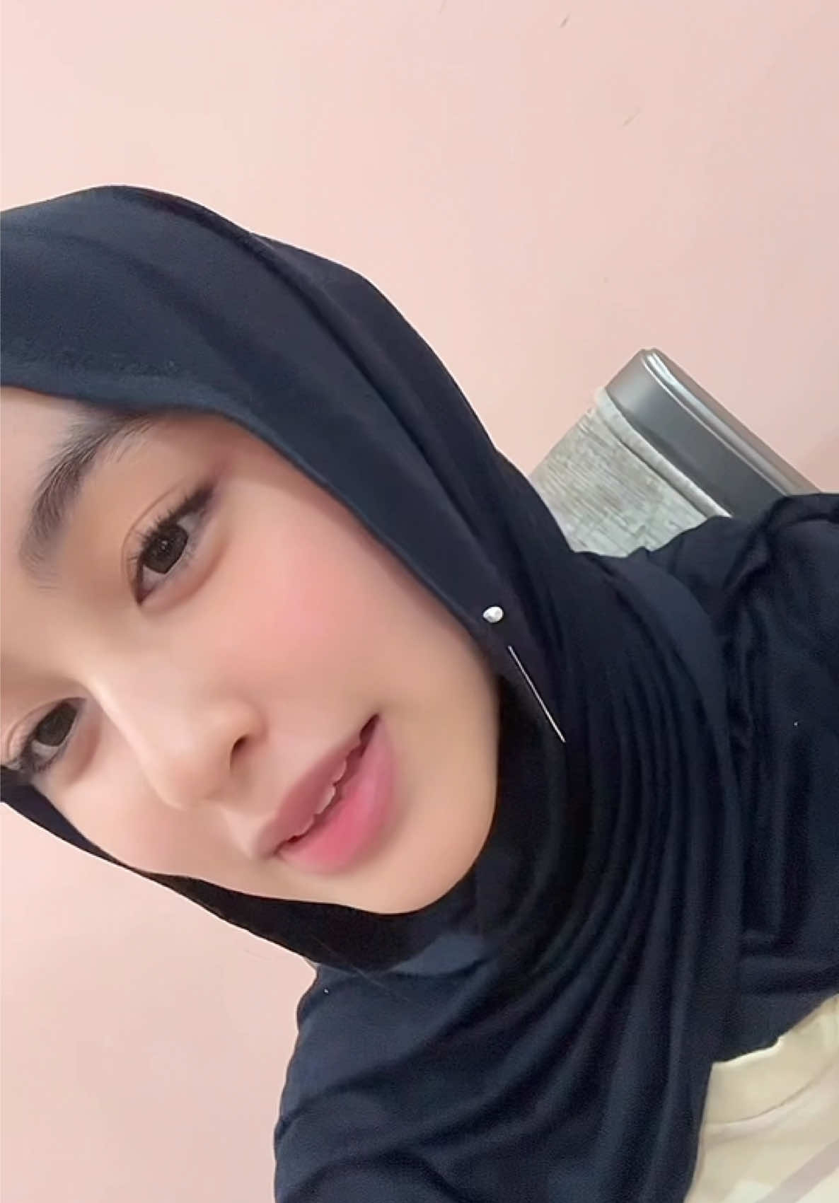 @alishkee_