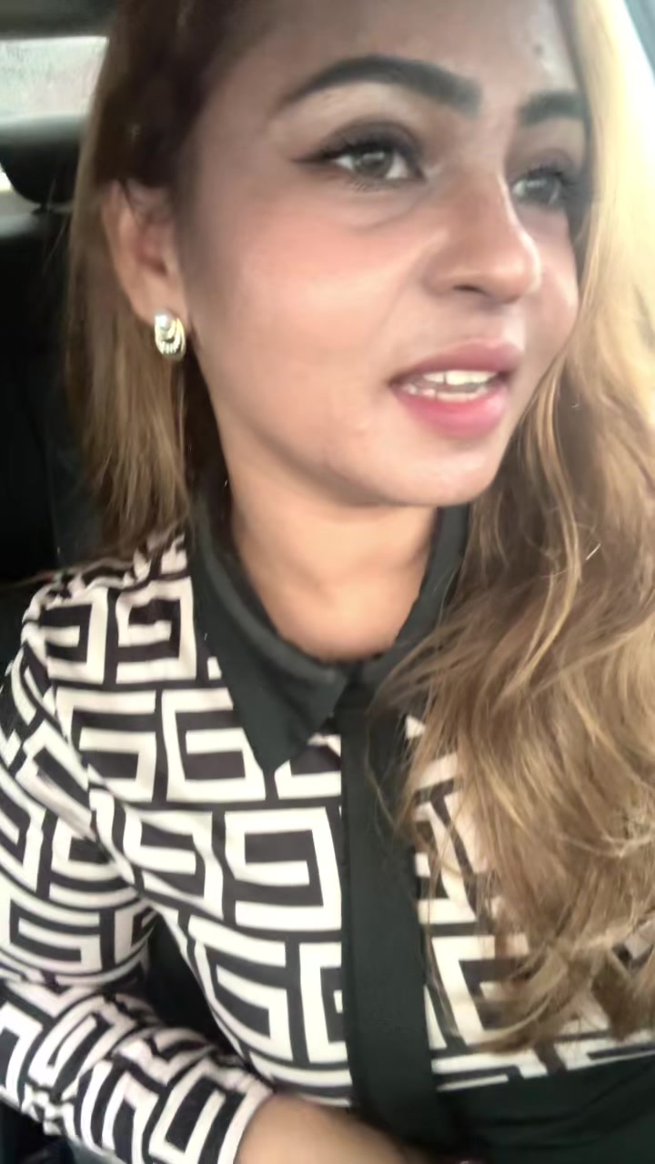 @Roginni Priya Munusa