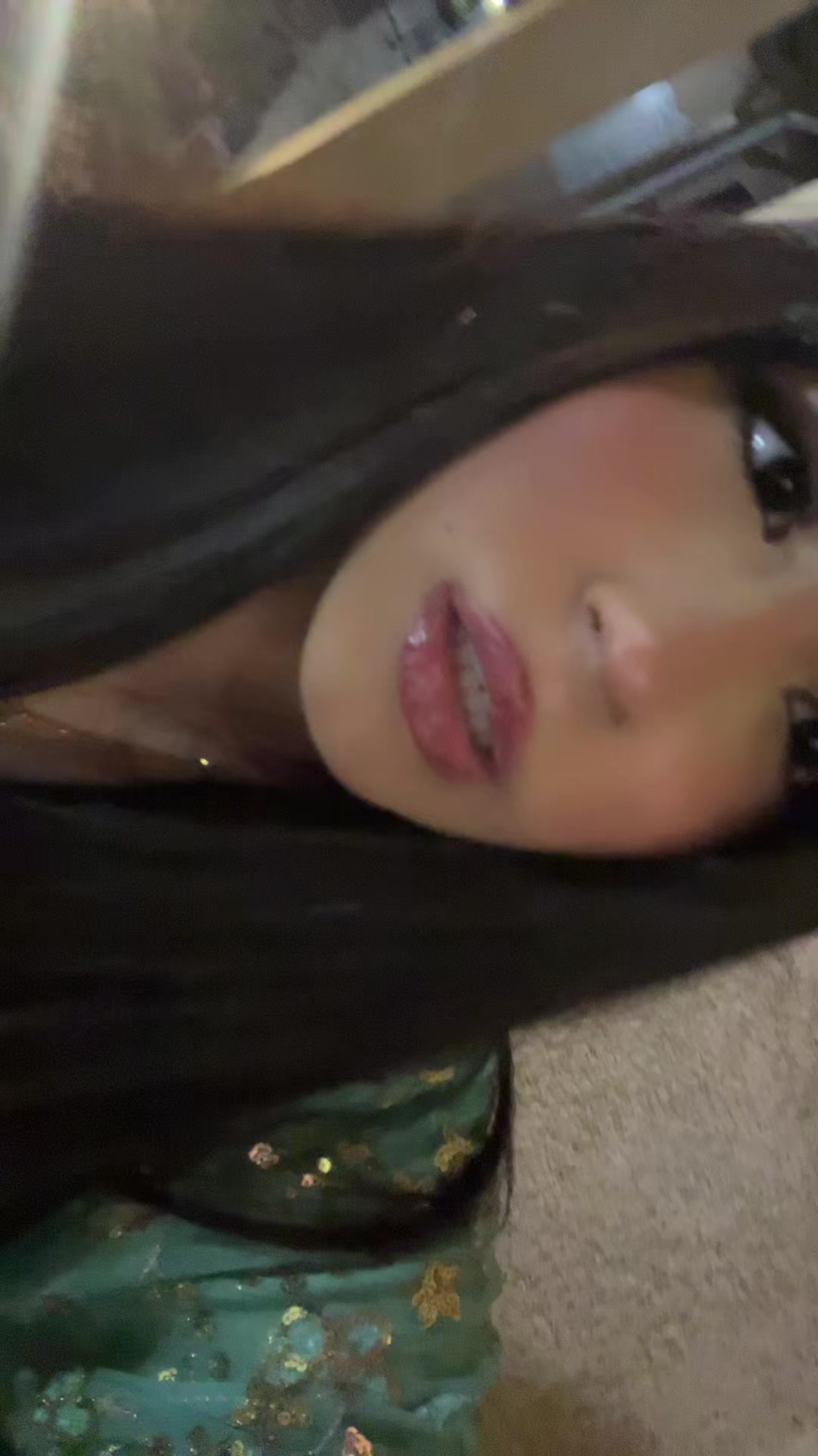 @?
