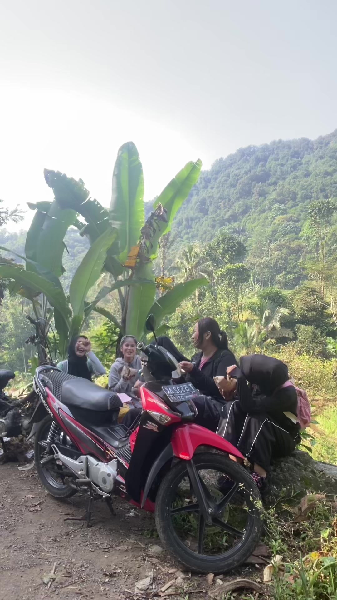 @anaajuull
