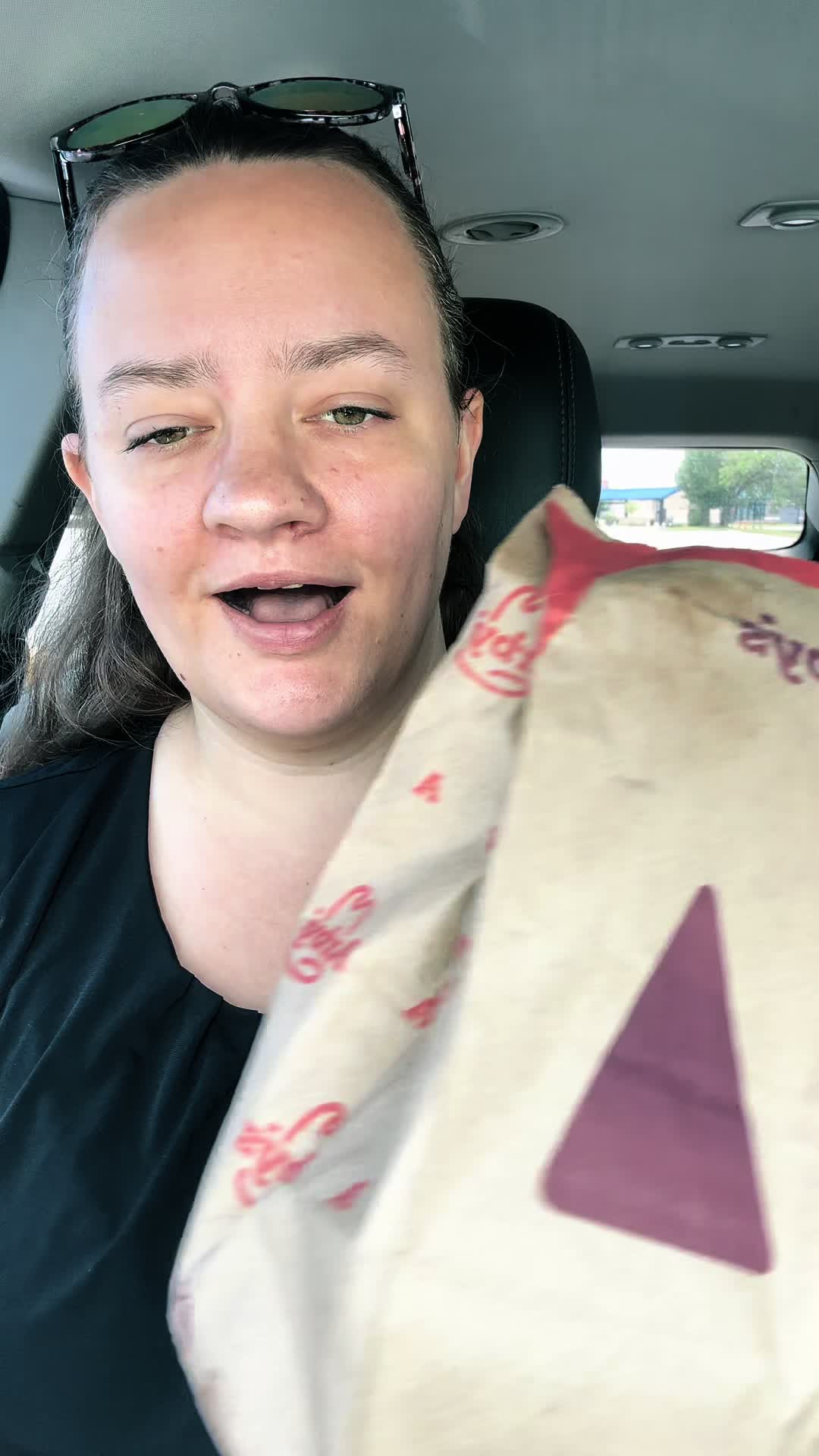 @eatwithrae