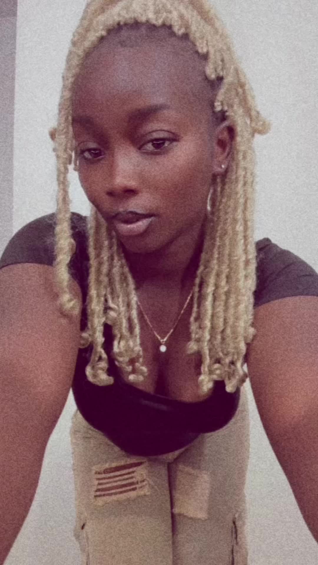 @_annie✨