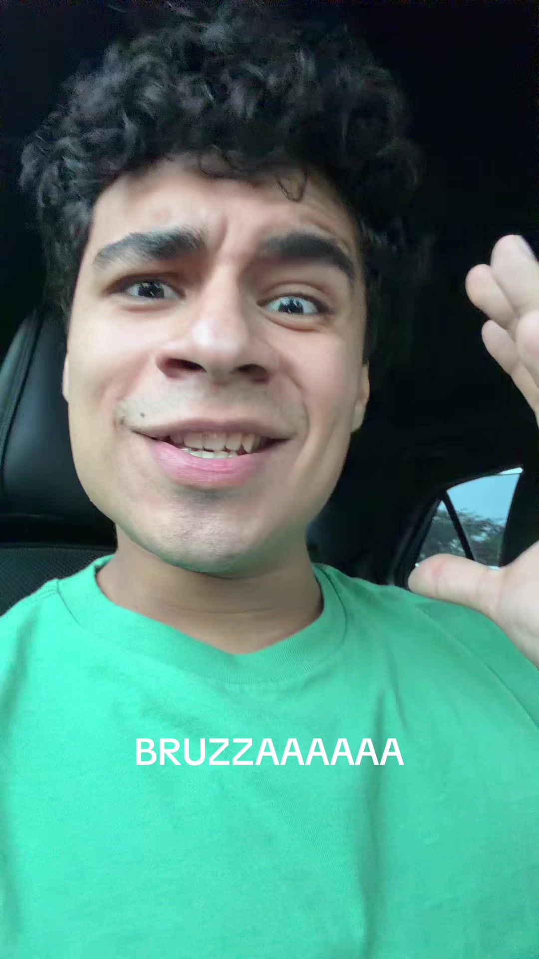 @bruzza