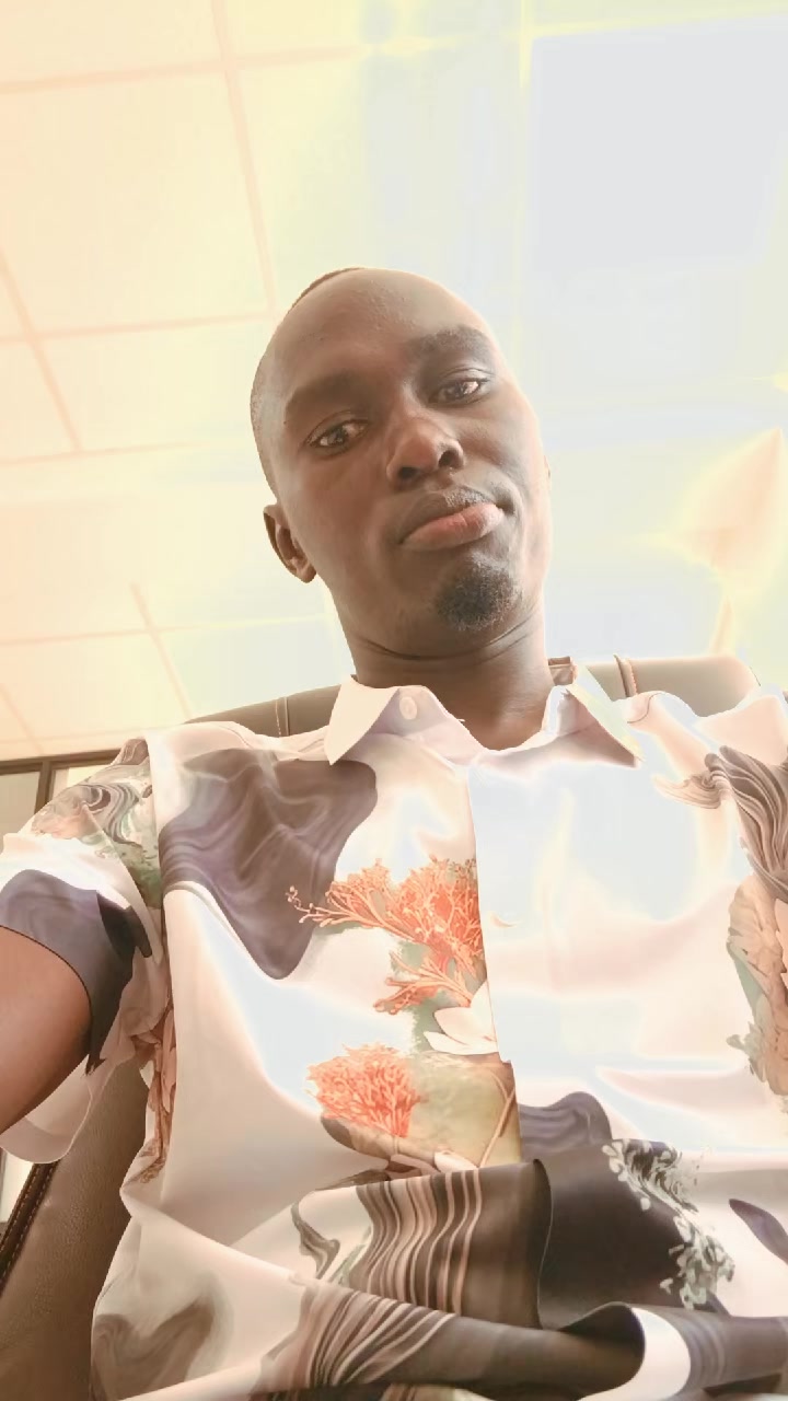 @Derrick Stansilous 🇰🇪