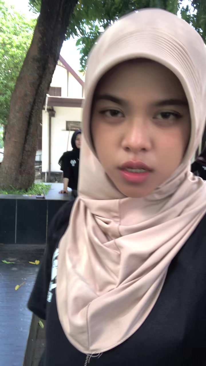 @vaniaaa