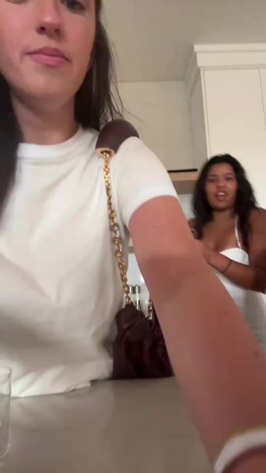 @ella