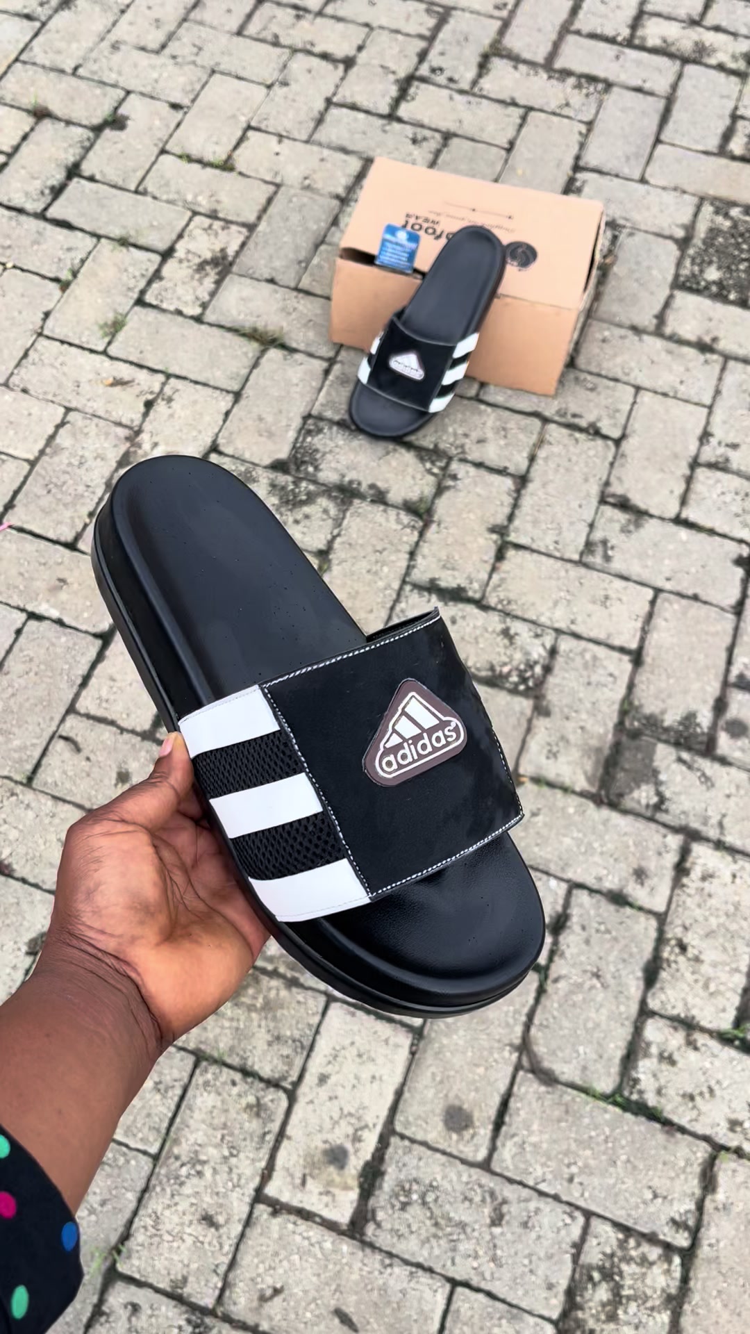 @Rayofootwear