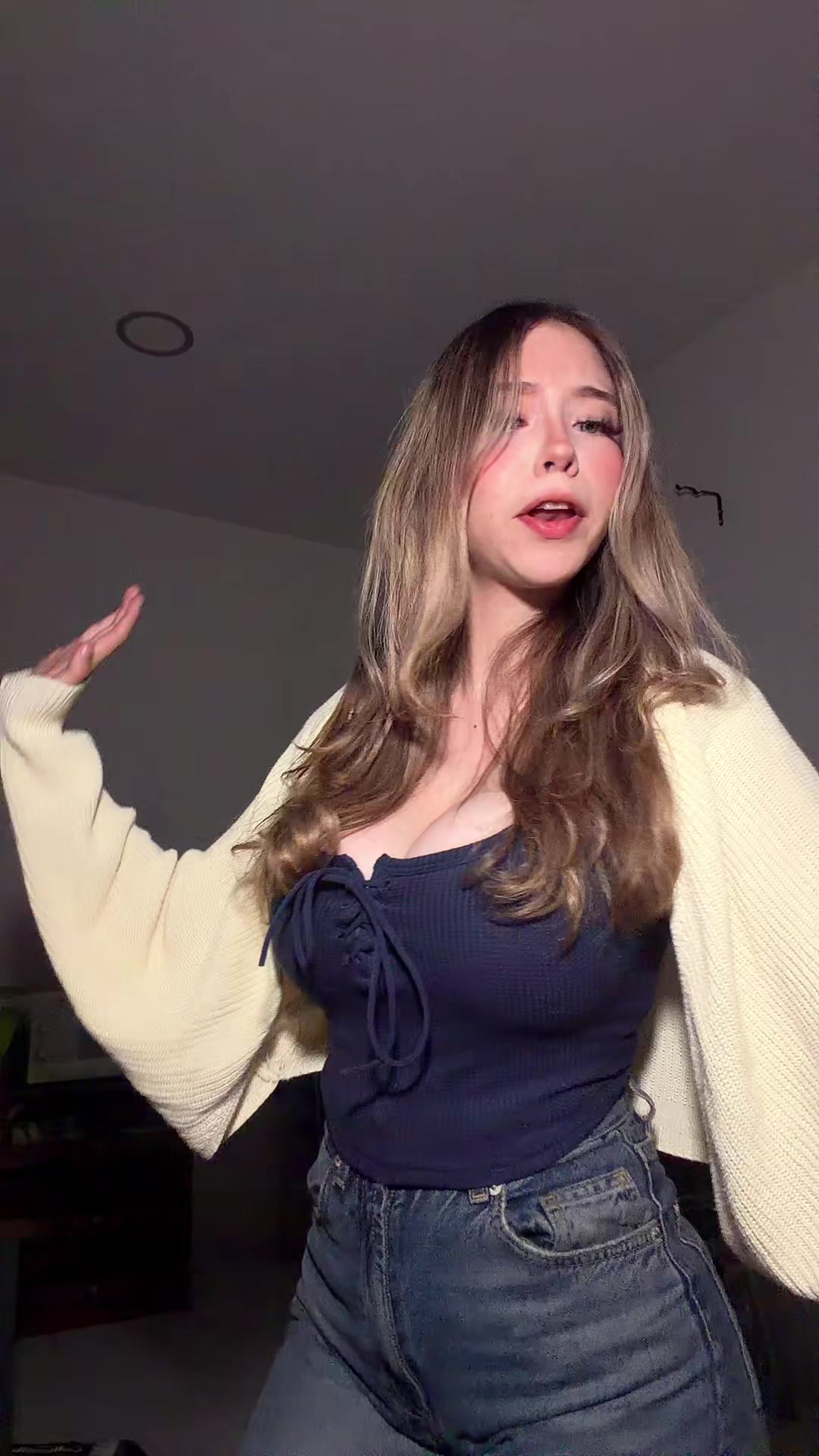 @Jatziry López
