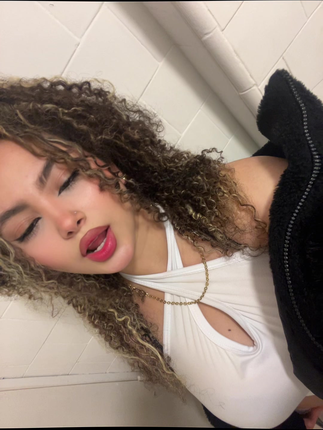 @Scarlethr_22