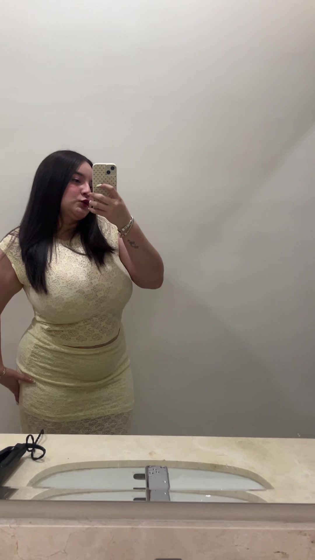 @Aleee
