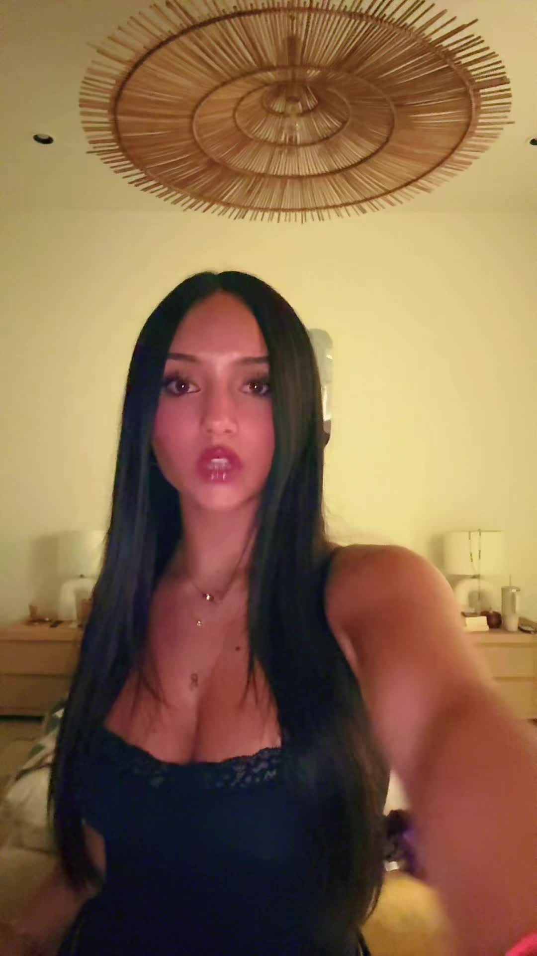 @raaqueeellll