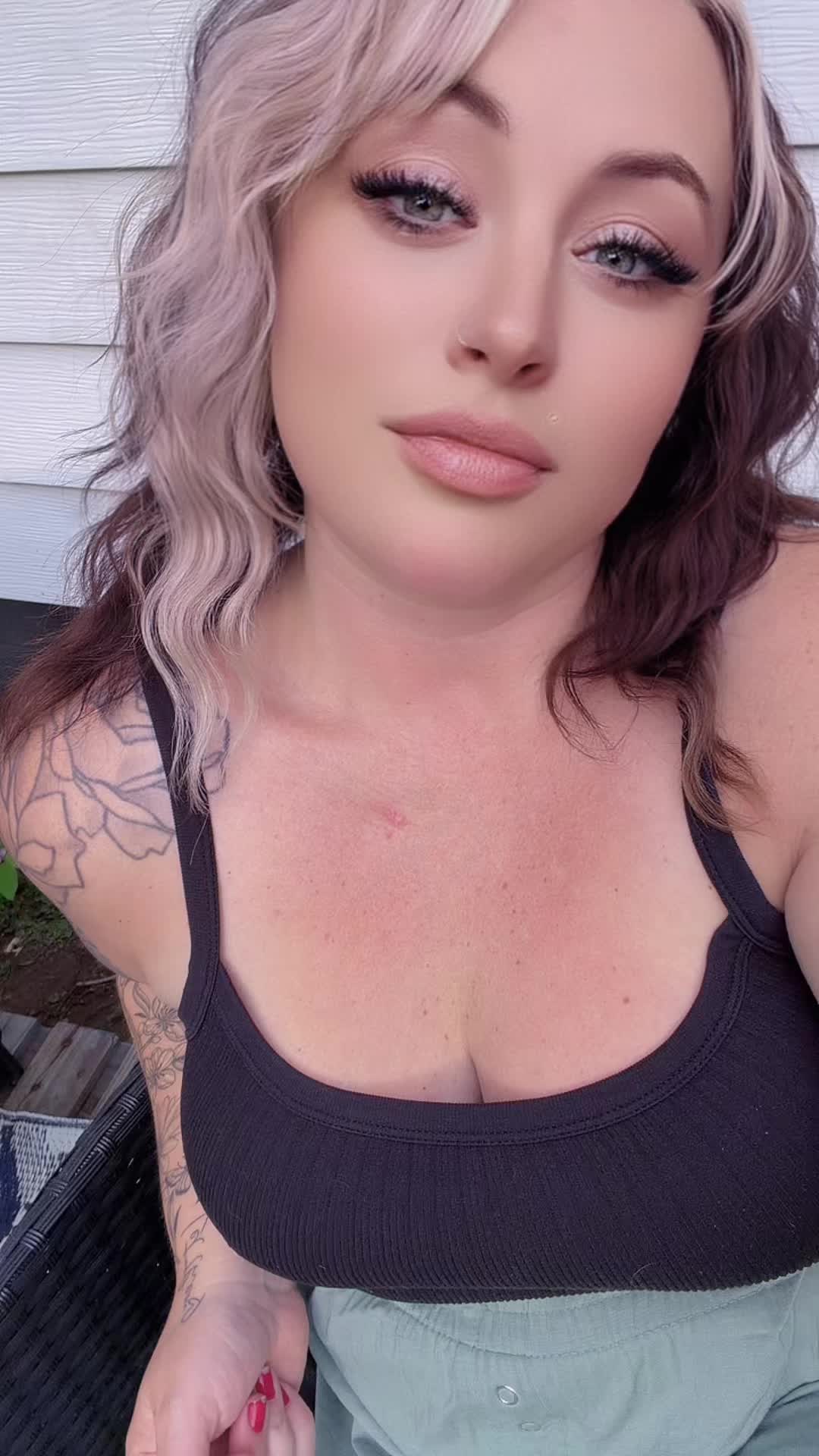 @Ashleyyy🫶🏼🖤🌙