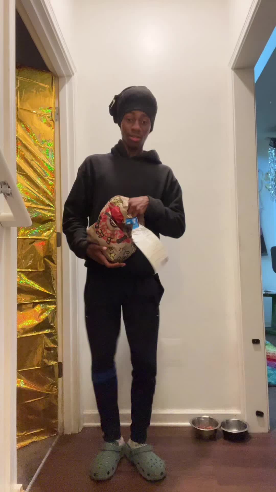 @TAYTAYDUH