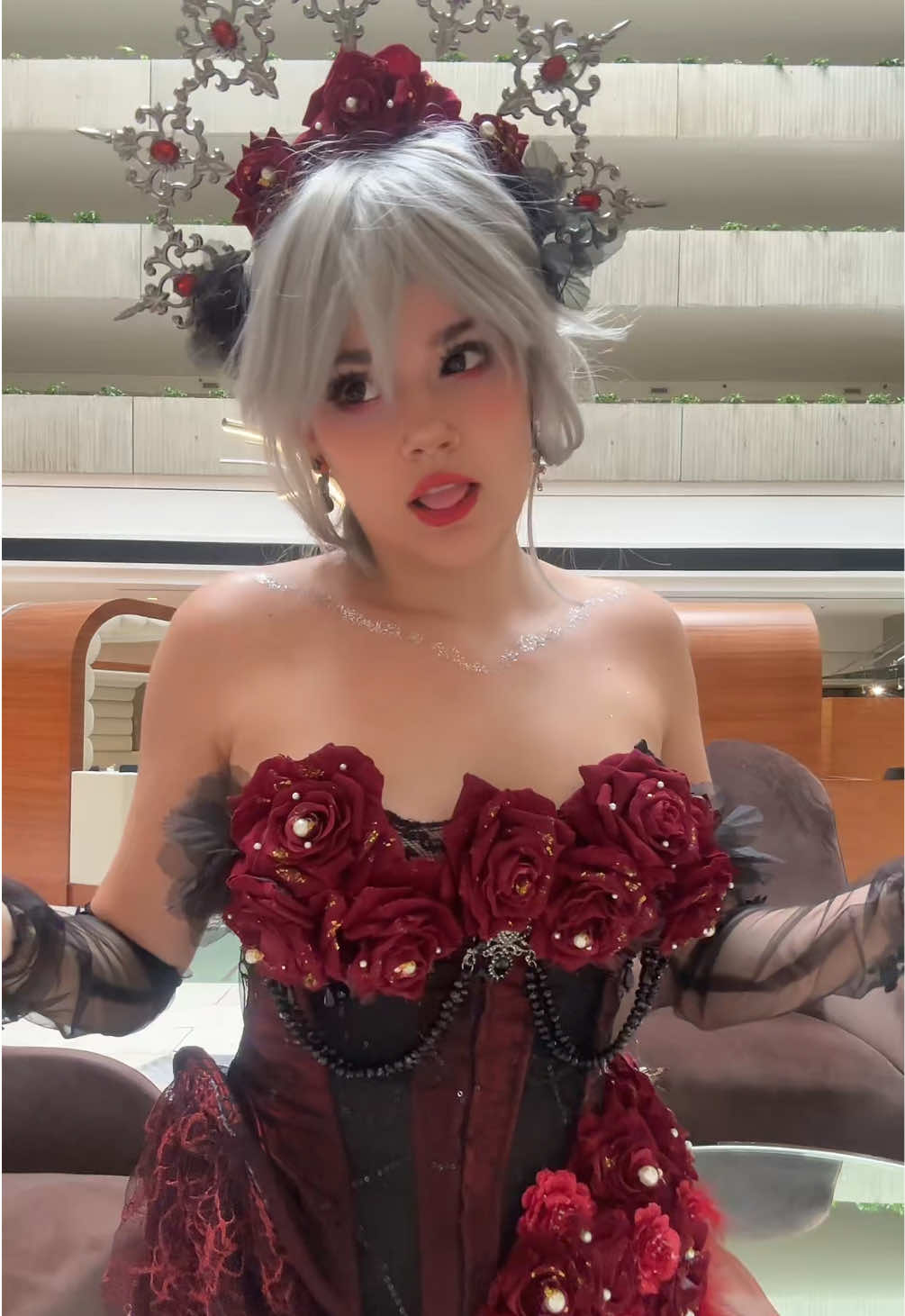 @Beeisbonkers