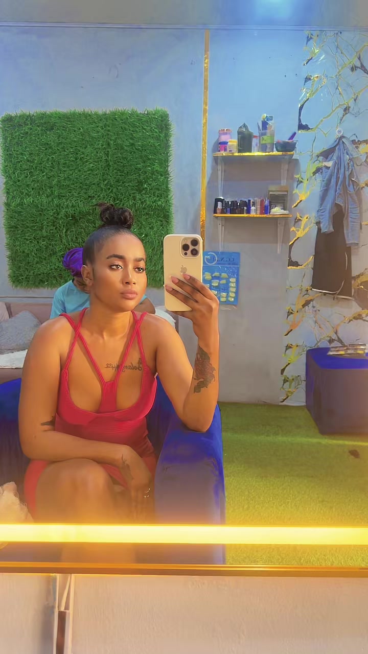 @Jane🥀✨