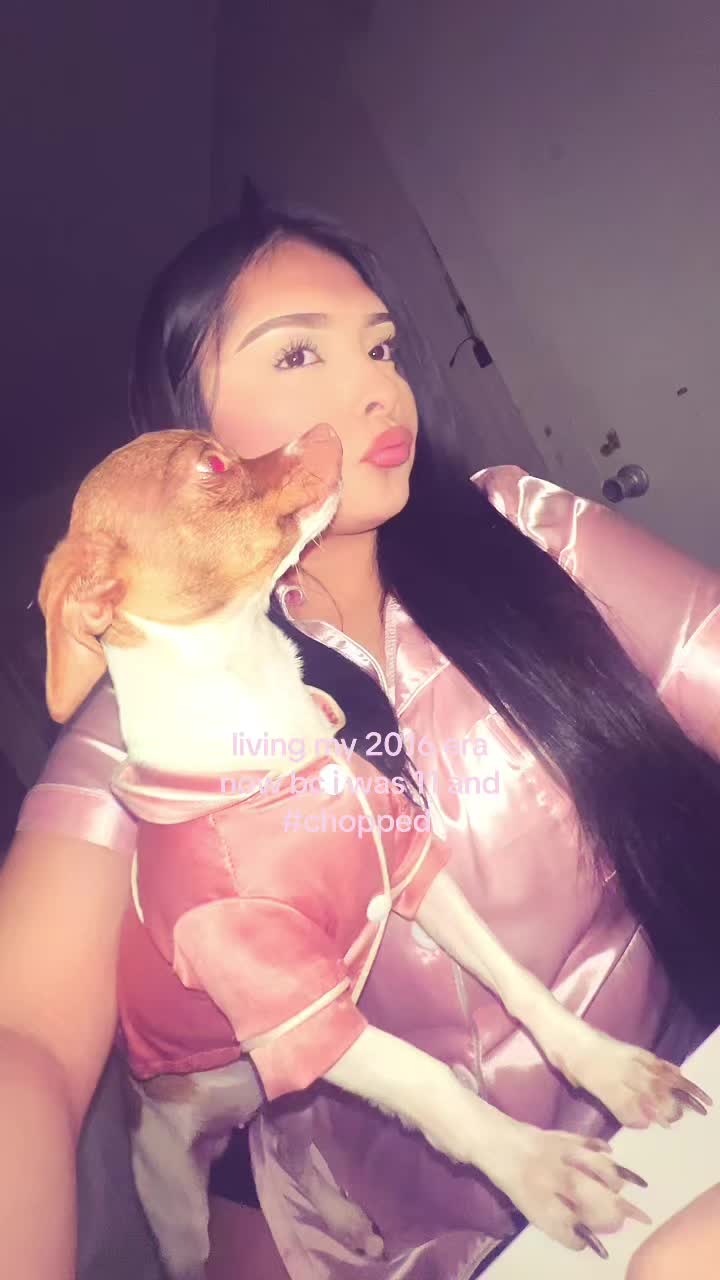 @noemi