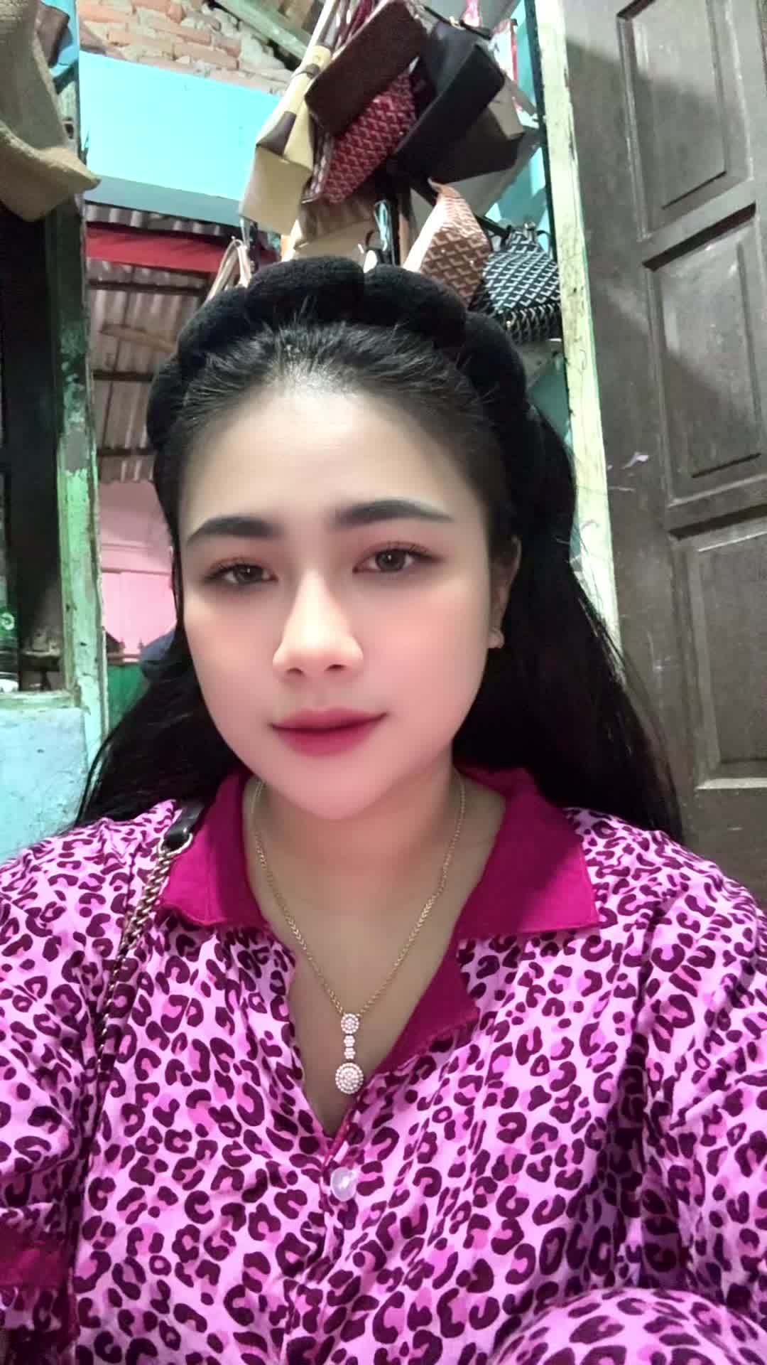 @Arifachynti